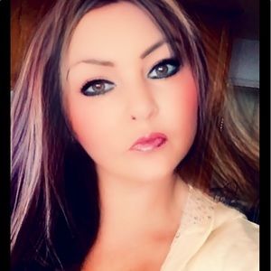 Meet your Posher, Regina